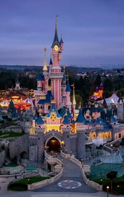 שסי Appartement Familial 8 Personnes Proche De Disney Et Paris מראה חיצוני תמונה